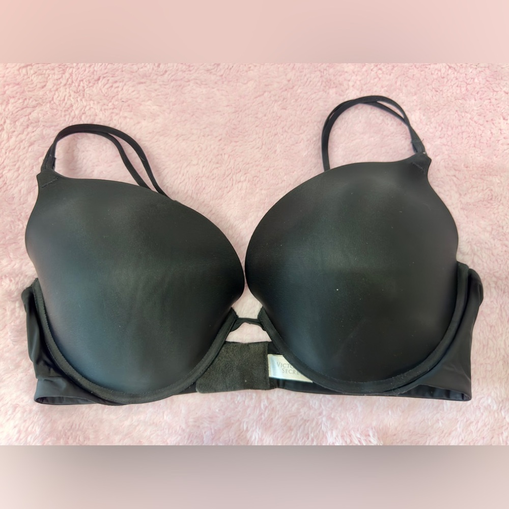 Victoria's Secret Push-Up Padded Sleek Black Bra Size 38D EUC